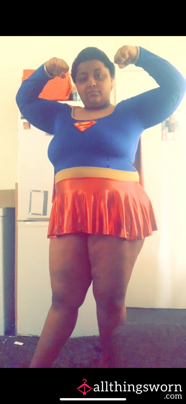 Supergirl Pics 😘