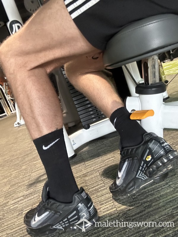 Sweaty Gym Socks 🧦 Arrives Moist 🐽  - 𝗣𝗼𝗽𝘂𝗹𝗮𝗿 🔥