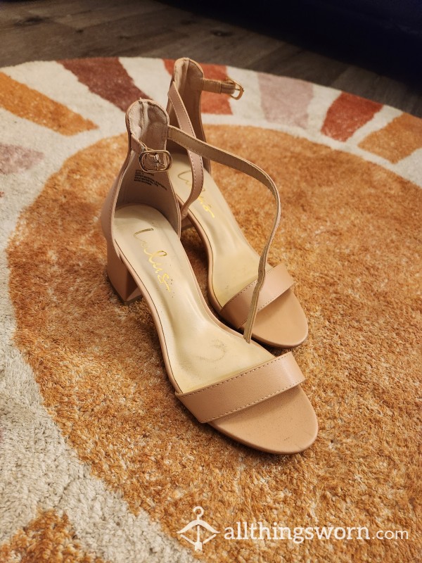 Tan/Nude Color Heels 👠