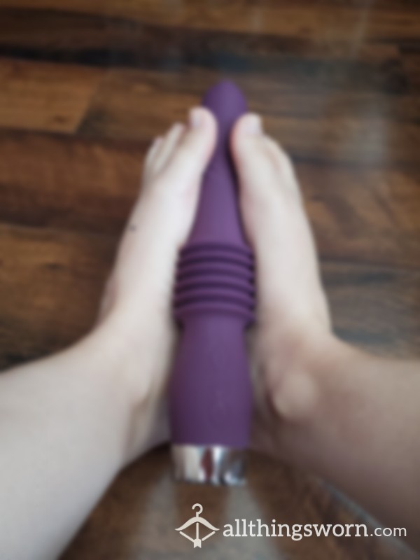 Thrusting Di**o Foot Play 💜🦶🏼