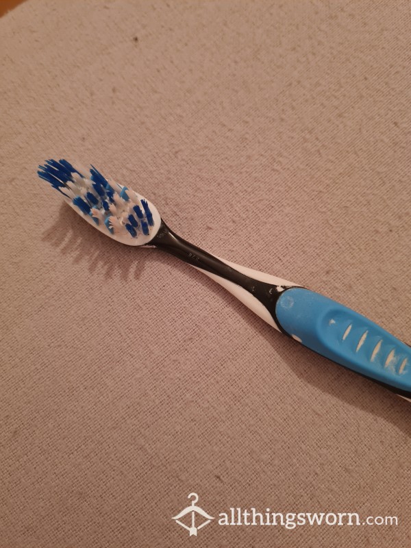 Toothbrush  With C*m On