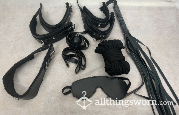 USED Bondage Set