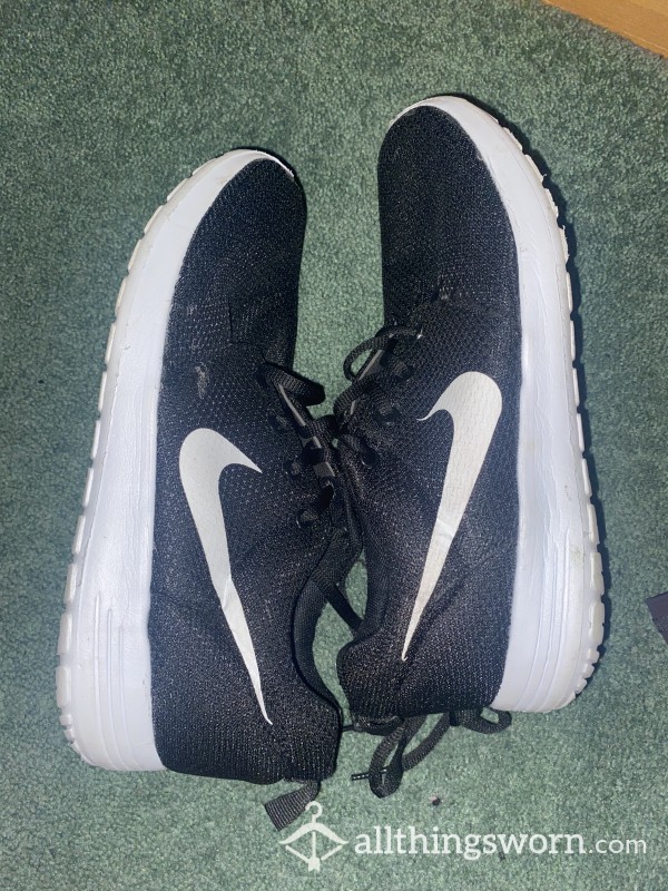 Used Nike Trainers