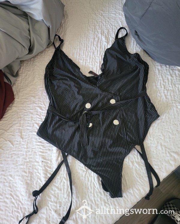 Used/black Lingerie