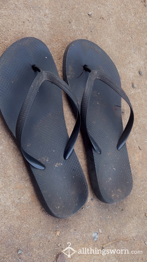 VERY WELL WORN Thongs/FlipFlops