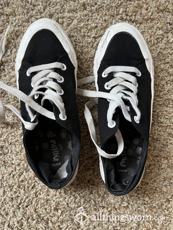 Very Worn Platform Sneakers