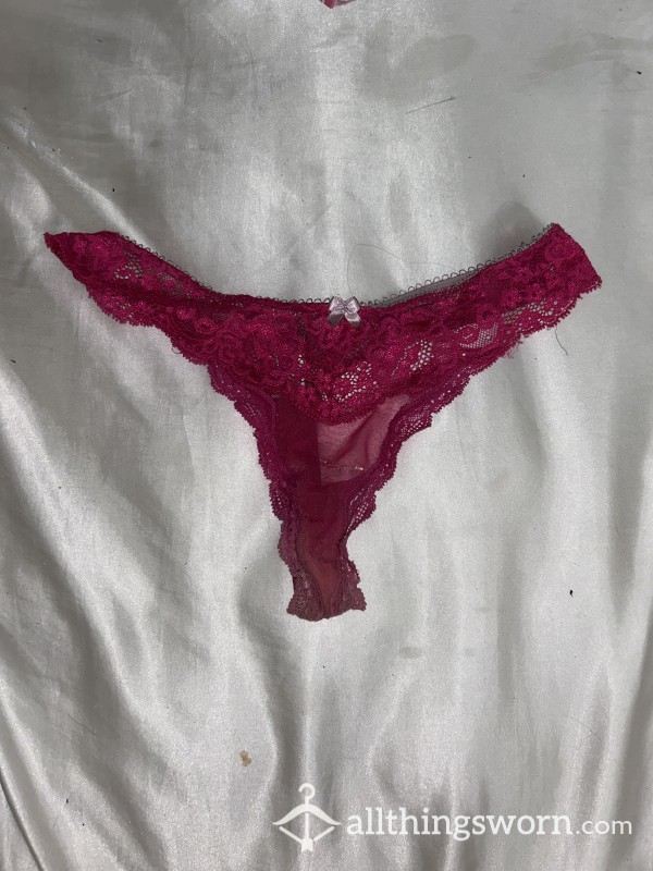 VICTORIA SECRET LACY PINK THONG