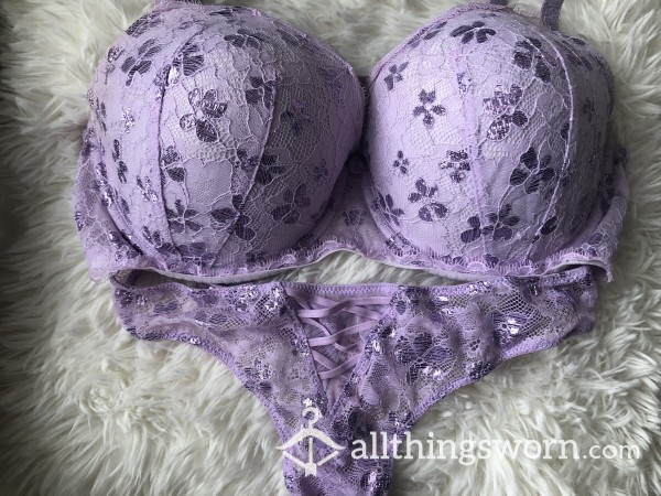 😈Victoria’s Secret Exclusive Bra & Panty Set😈