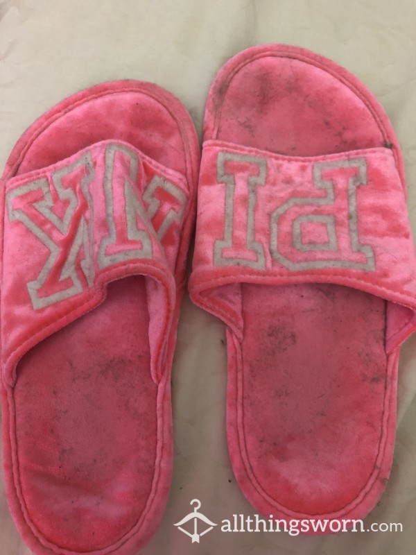 Victoria’s Secret House Slippers🦶🏼