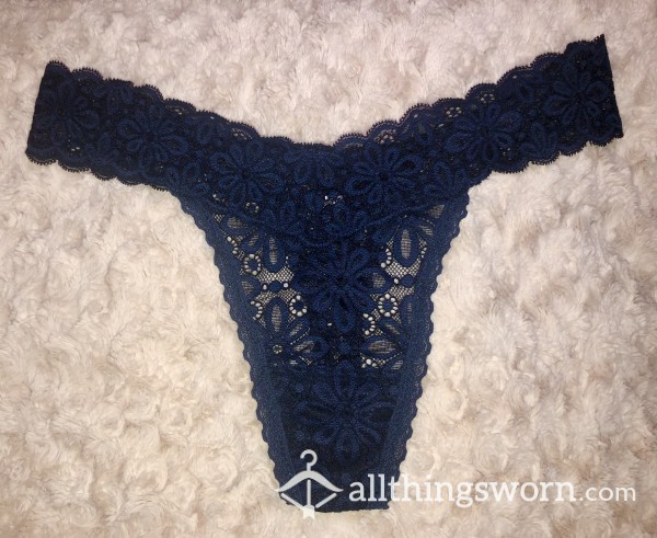 🍒Victoria’s Secret Lacy Thong🍒