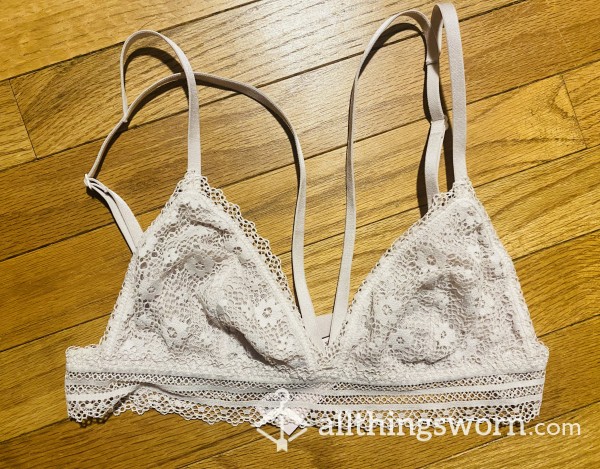 Victoria’s Secret White Strappy Lace Vintage Bralette Small