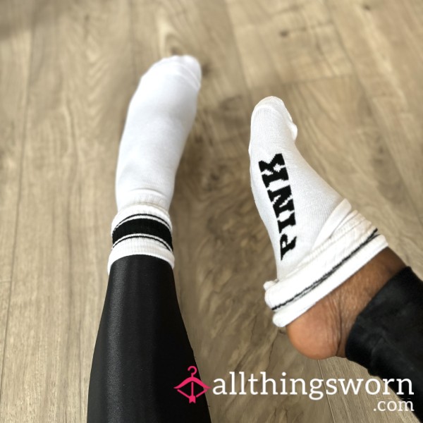 Vs PINK Crew Socks ( White / Black )