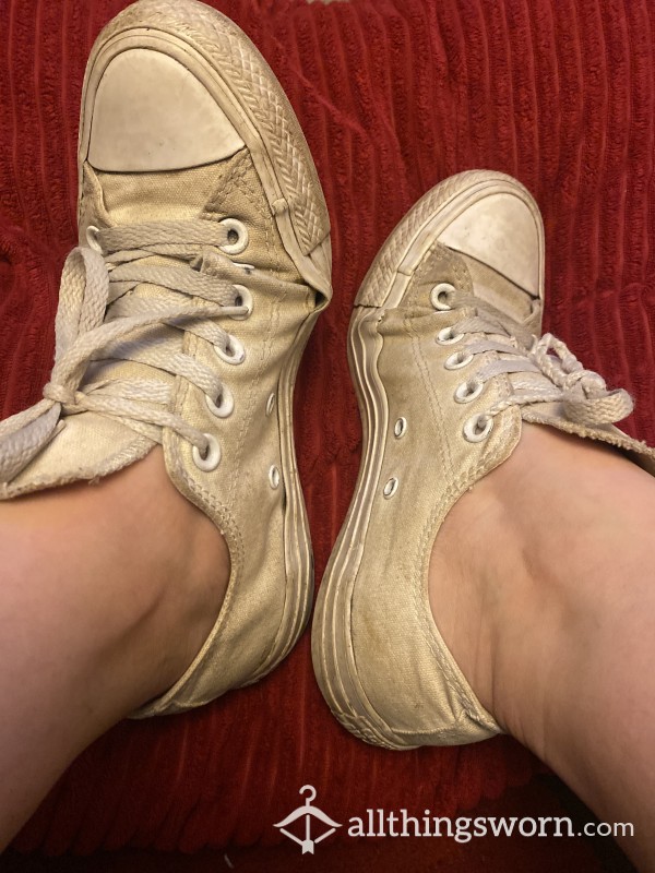 Well WORN Converse Pump