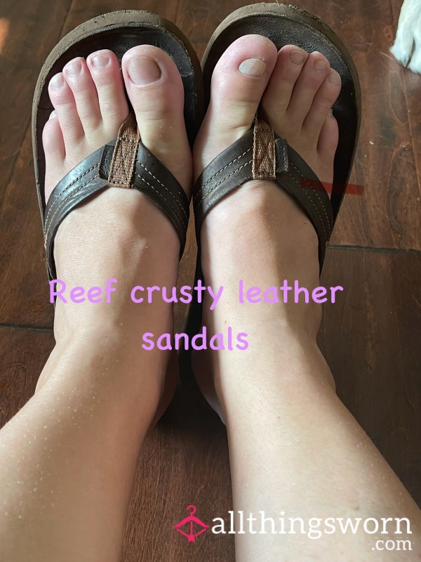 Well Worn Crusty Leather Men’s Reef Flops!