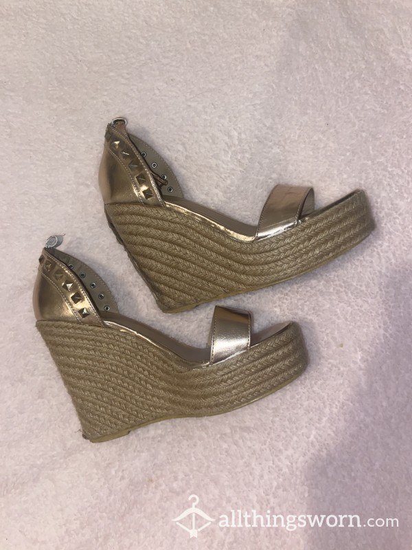 Well Worn Heeled Wedges- £40!!👠