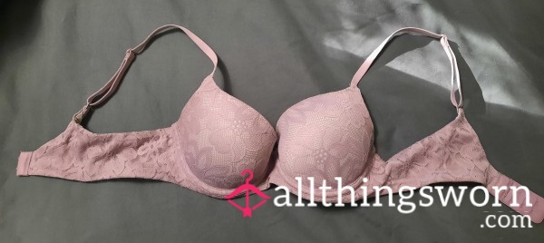 Well Worn Light Purple Bra!  💜 Size 34 B