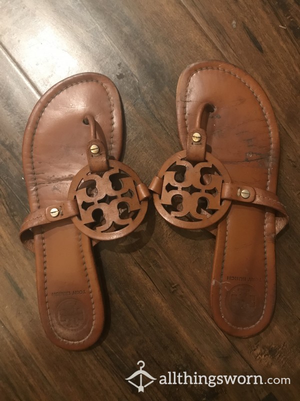 Well Worn Tory Burch- Flats -