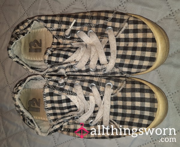 Well Worn White & Black Checkerd Shoes