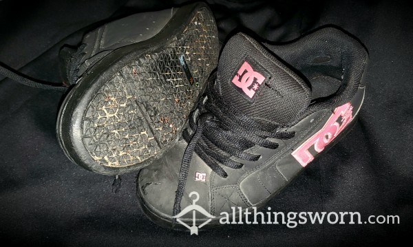 Well Worn Women's DCs Size 6.5