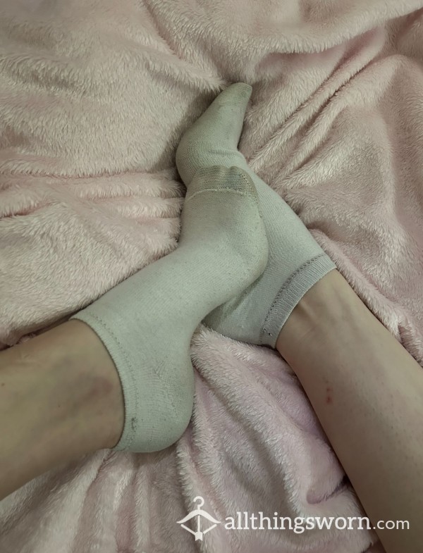 ✨ WHITE ANKLE SOCKS ✨