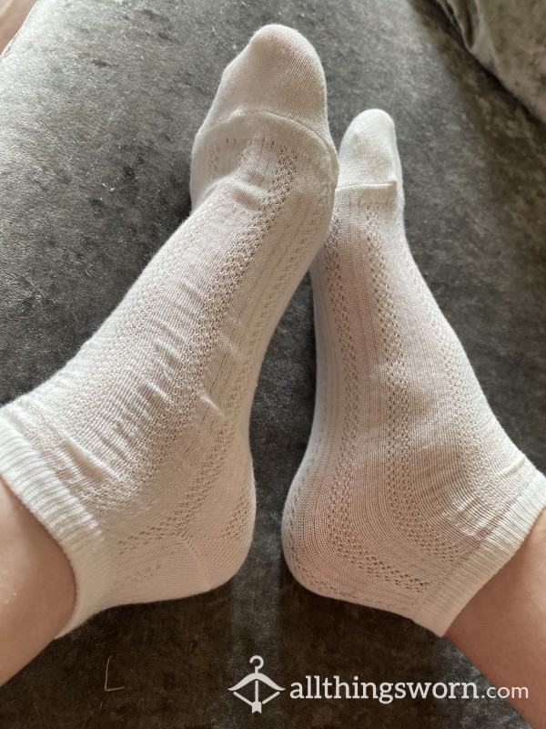 White Cotton Ankle Socks