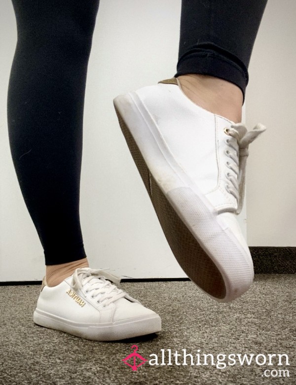 White Leather Sneakers - Old And Smelly