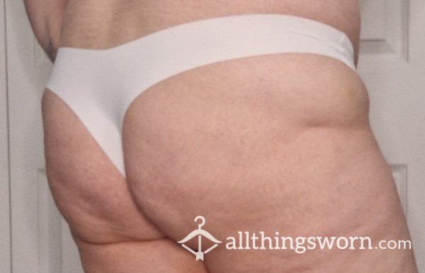 48hr Worn White Seamless V-waisted Thong *SALE*