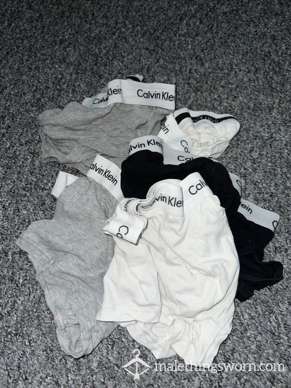 Read Description- Worn Lucky Dip Calvin Klein Selection Size M