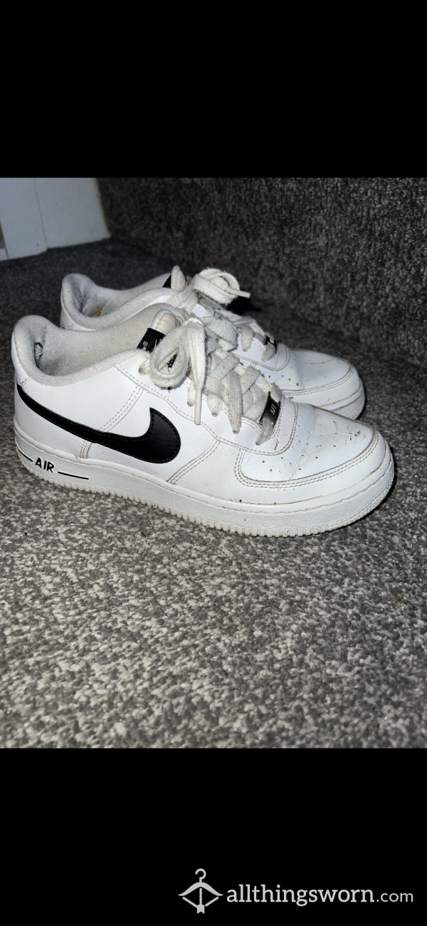 Worn Nike AirForce 1