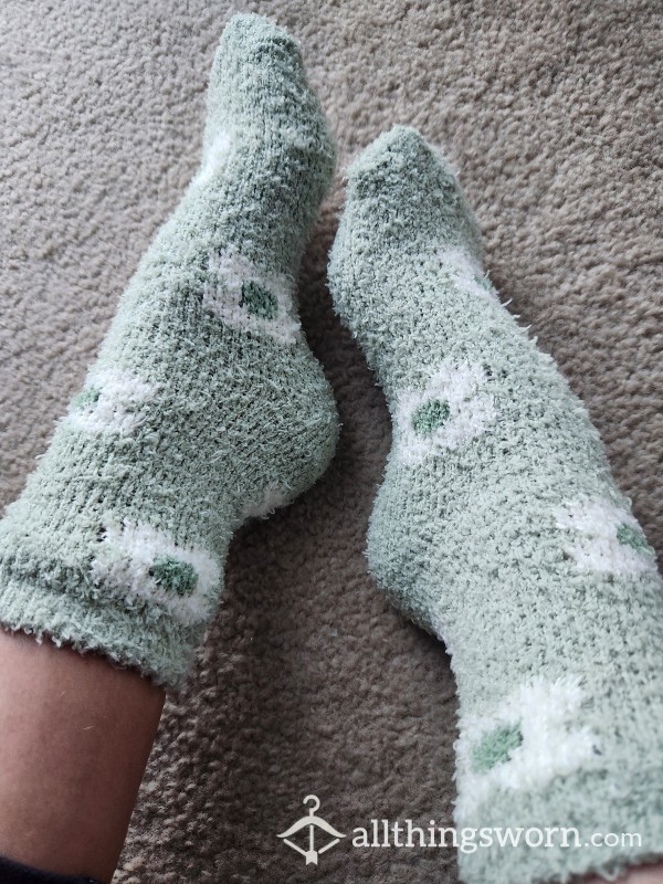 Worn Soft Fuzzy Green Daisy Socks!