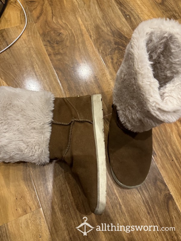 Worn Uggs - Sheepskin Uggs - 2 Years Use