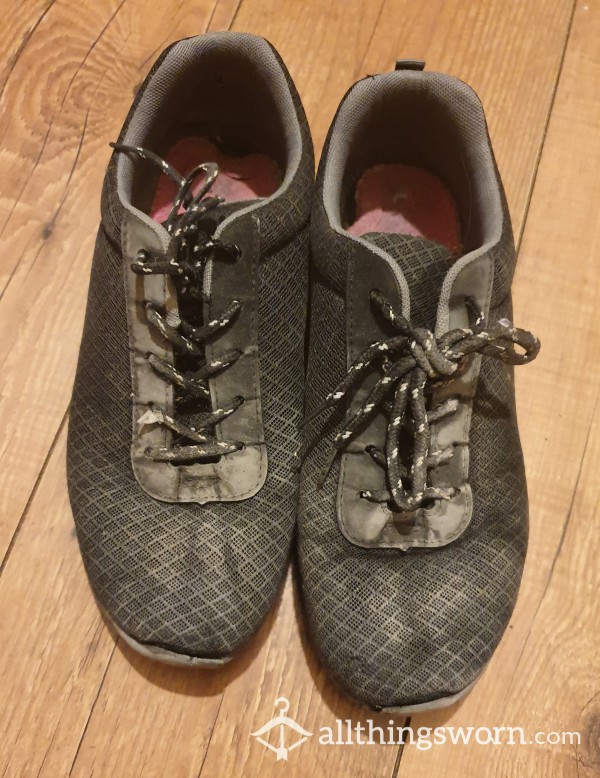 Worn Work Trainers