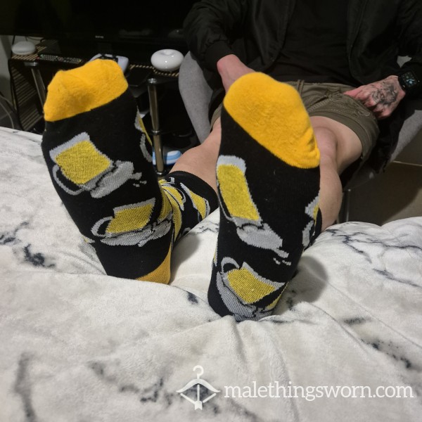 Worn Yellow & Black 'Beer' High Socks