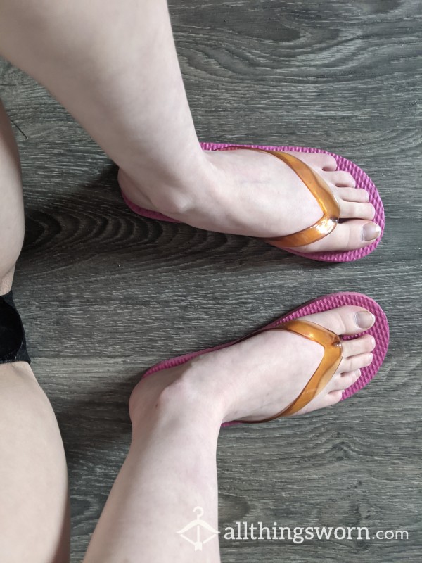 XS Pink Flip Flops