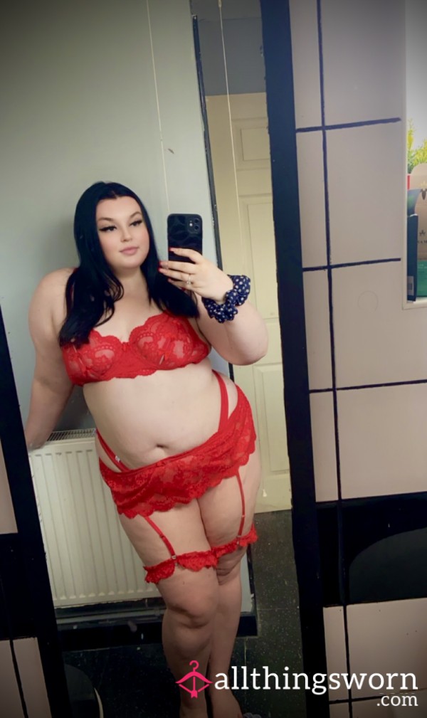 Curvy_Chloe