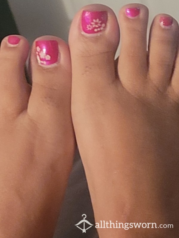 PrettyFeet99